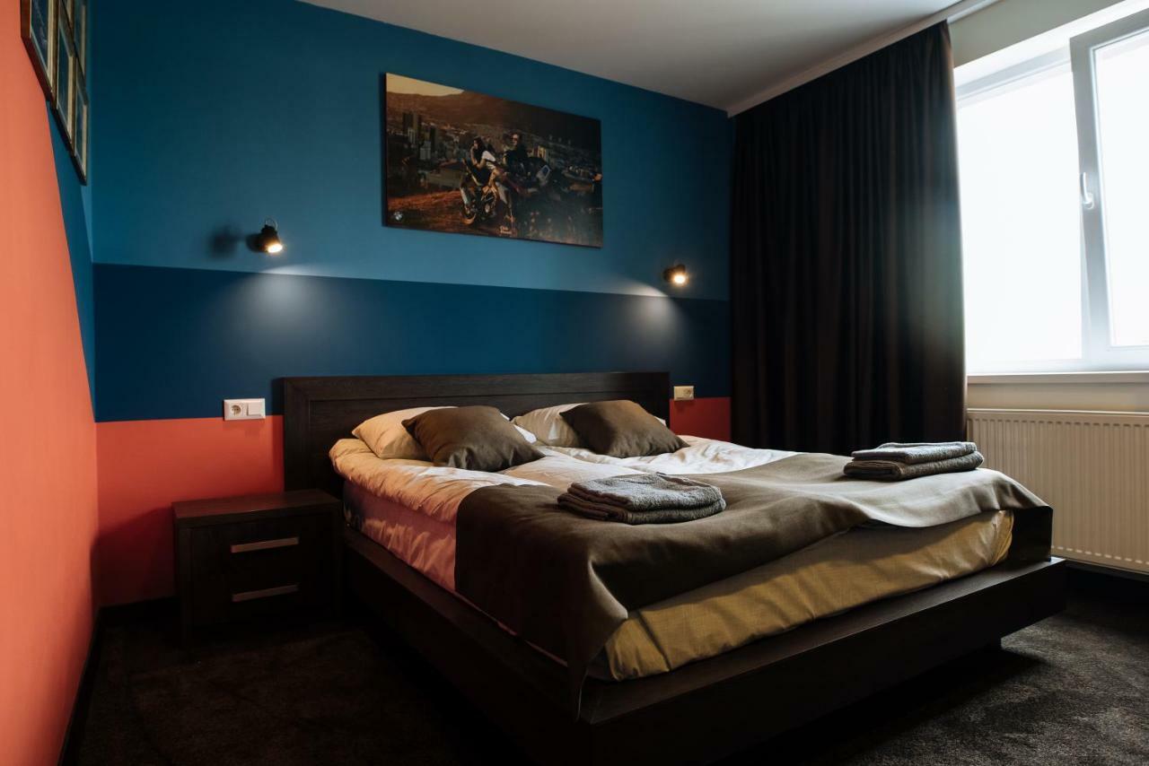 Hotel Clubhouse Iwano-Frankiwsk Exterior foto