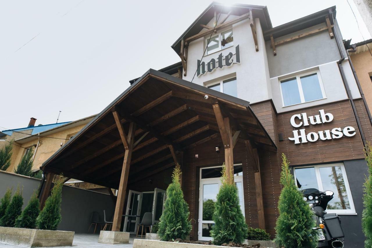 Hotel Clubhouse Iwano-Frankiwsk Exterior foto